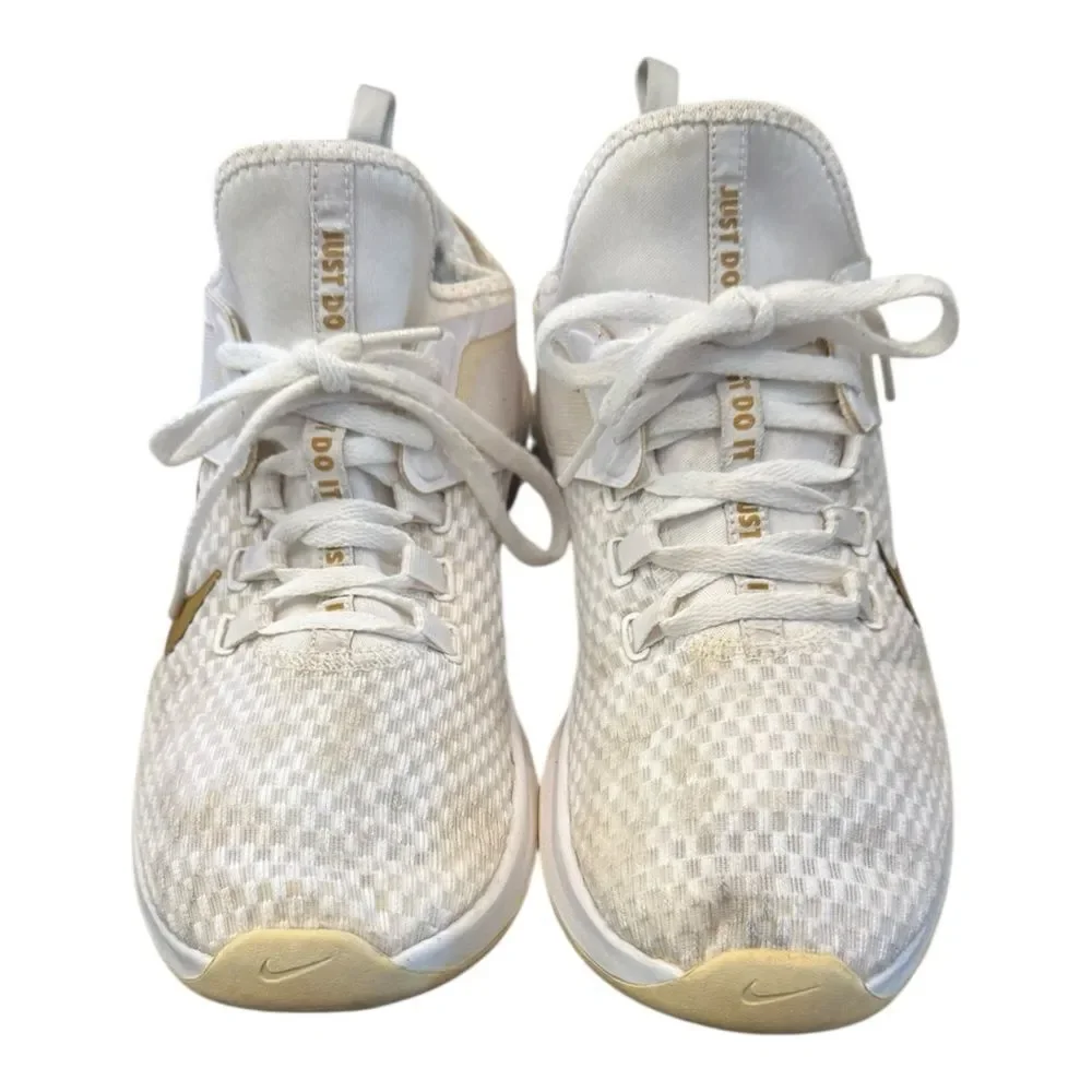 Nike Air Max Bella TR 2 White Pure Platinum Women's Sneakers 9